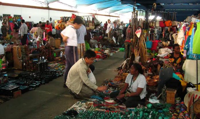 How to Negotiate Like a Local in Nairobi (Without Overpaying)